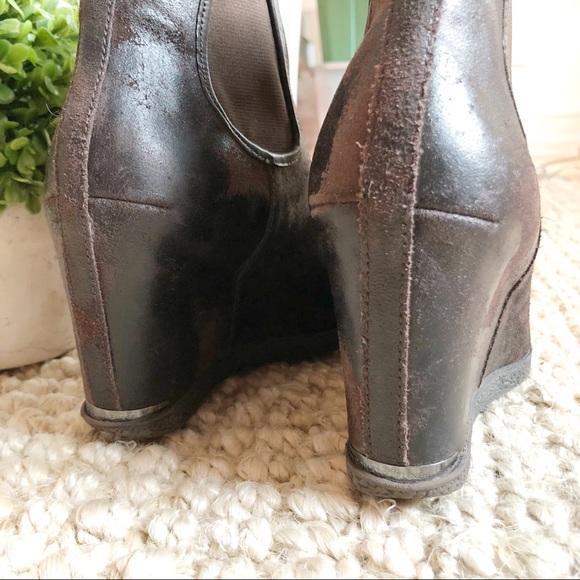 Donald J Pliner Dillon Distressed Wedge Bootie - Picture 4 of 8